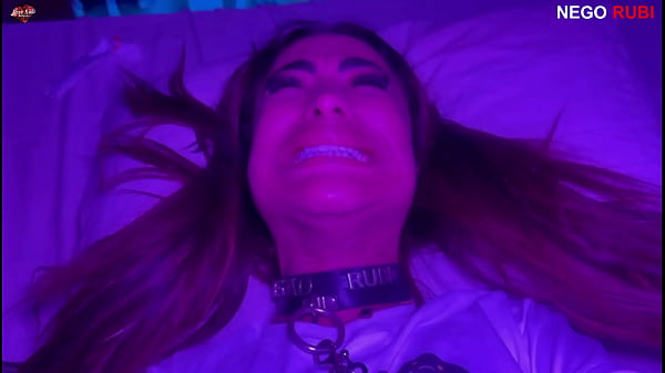 I made Belinha a little slut with the collar around