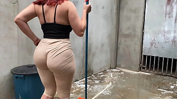 I couldn't resist... that huge ass passing by me... I