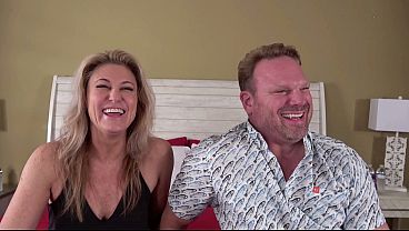 Desperate Amateurs hot sexy college babes getting their tight pussies