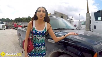 Roadside - Spicy Latina fucks a big dick to free