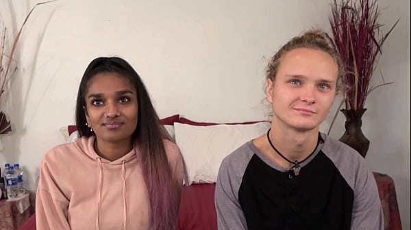 Desperate Amateurs hot big tit milfs and college age babes