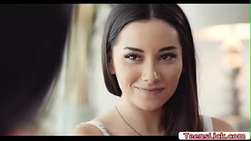 Aria Lee and Texas Patti does scissor sex