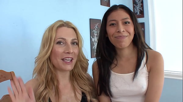 HOT COUCAR MILF AND SEXY GIRL - milf teaches lesbian