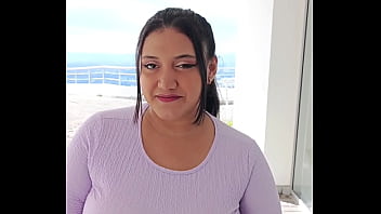 Real estate agent sells property in exchange for her hot