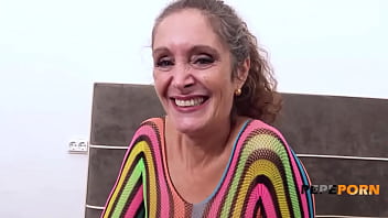 The GILF gray hair Mavi Burbujita back for more collagen.