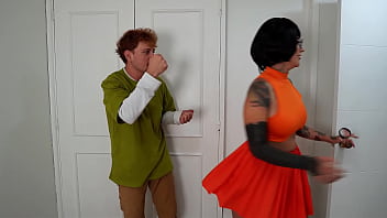 Bilma is a very horny nymphomaniac, she loves to swallow