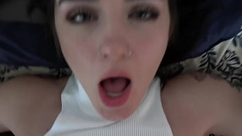 Amateur Rosalyn Sphinx takes cock deep and creams on shaft