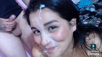 Recopilaci&oacute;n de cumshot con varias chicas calientes